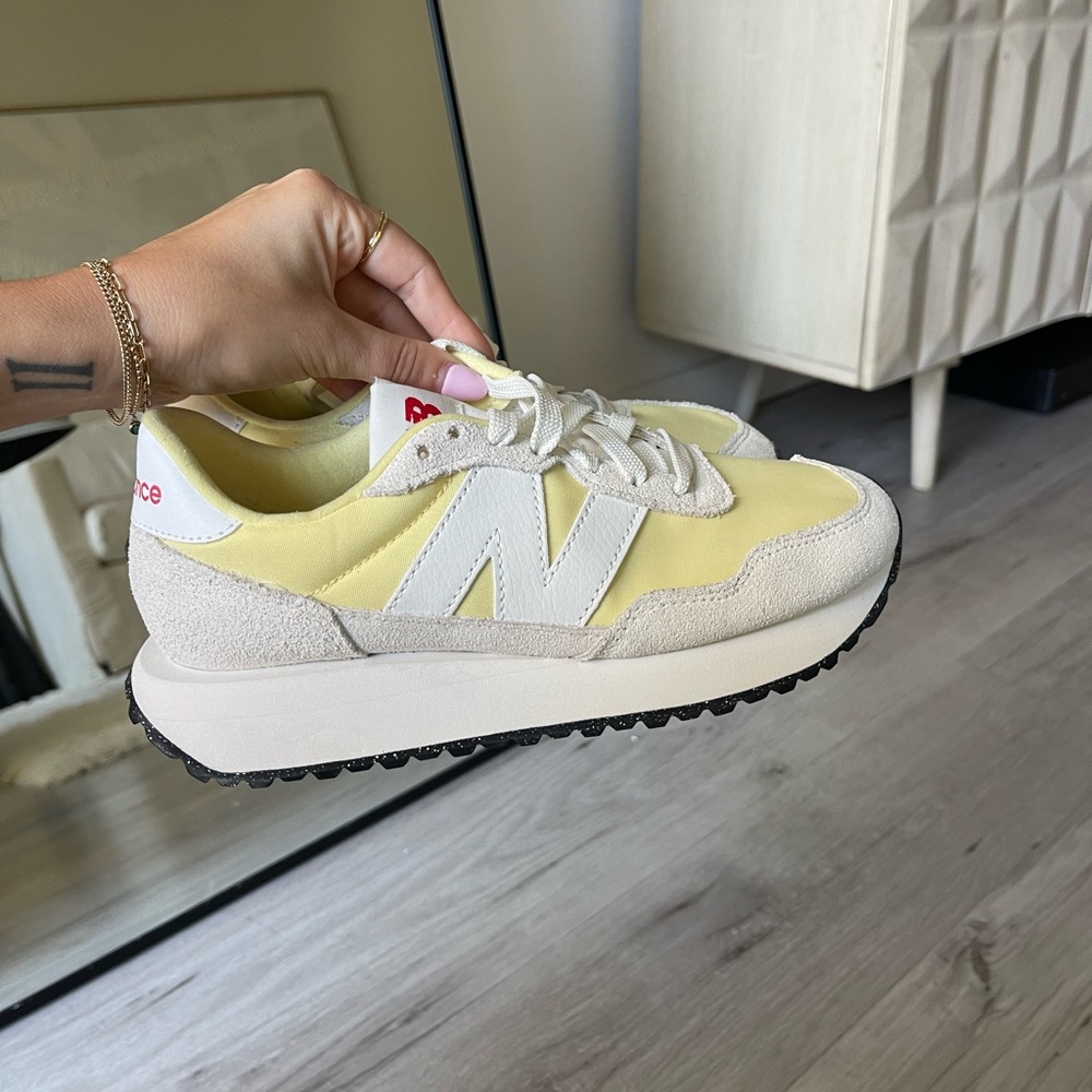 NEW BALANCE 237 sneaker